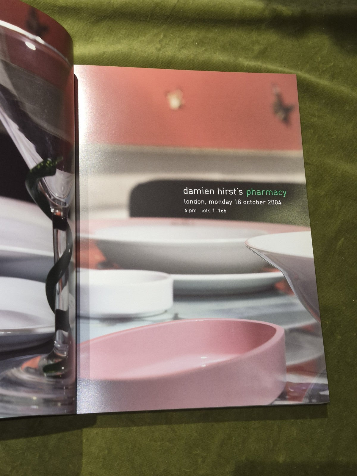 SOTHEBY'S DAMIEN HIRST'S PHARMACY LONDON OCTOBER 18 2004 Softcover #1660296