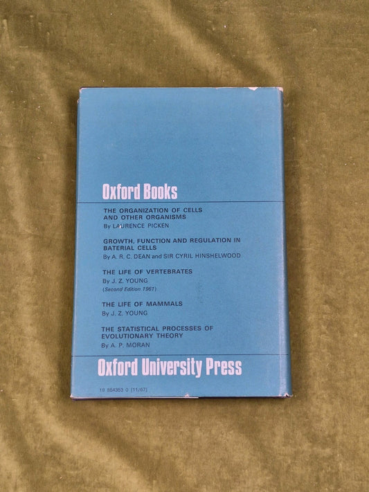 Dynamics in Metazoan Evolution - R. B. Clark , Clarendon Press 1964 HB DJ1