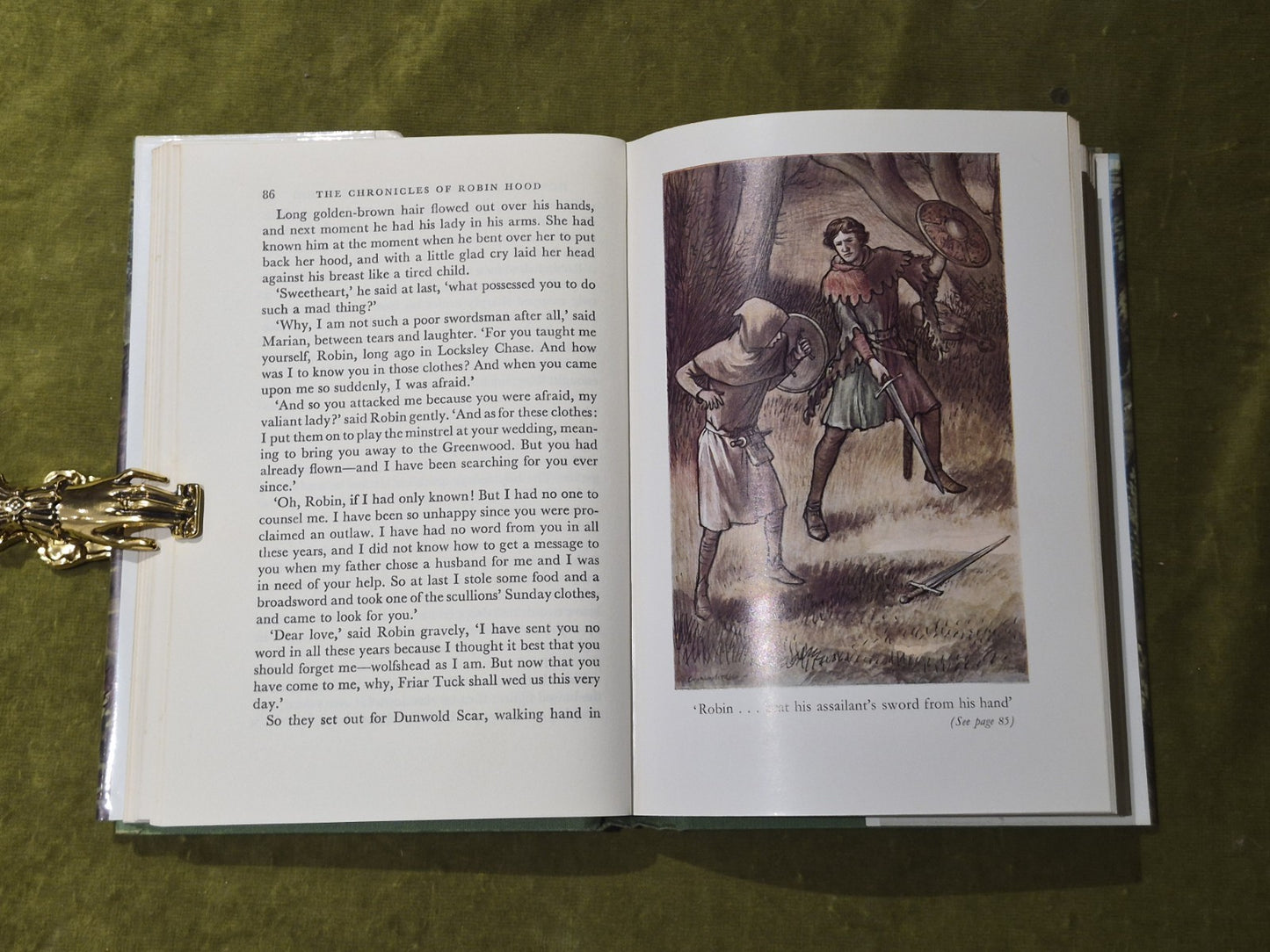 The Chronicles Of Robin Hood By Rosemary Sutcliff Hardback With Dust Jacket 19656
