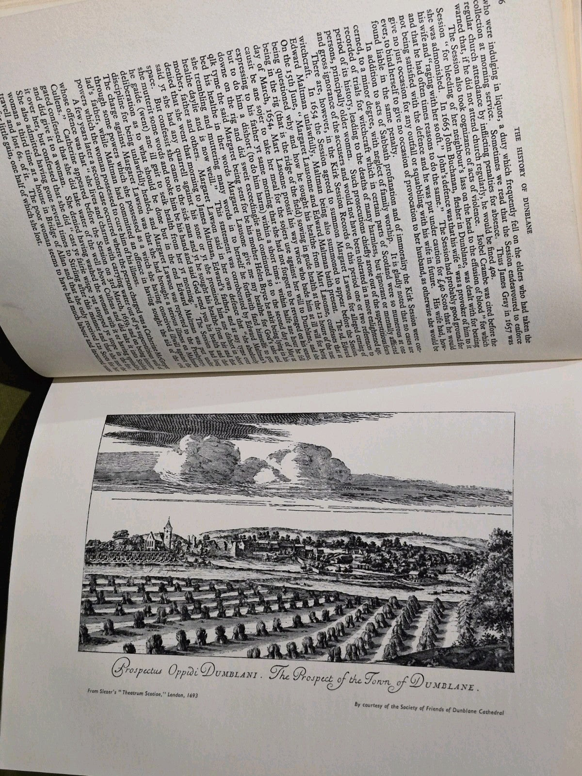 The History of Dunblane by Alexander B. Barty (1944) Dustjacket7
