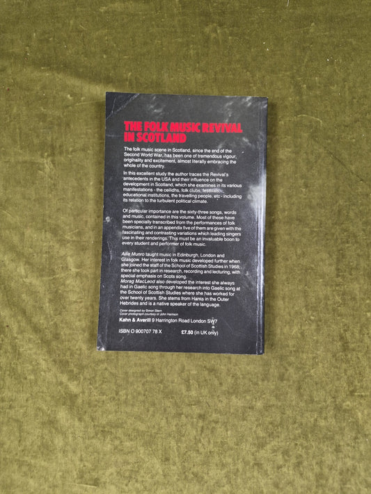 The Folk Music Revival in Scotland - Ailie Munro , Kahn & Averill 1984 PB1