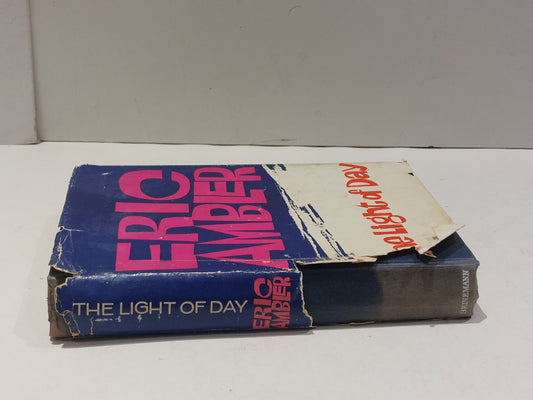 The Light of Day, Eric Ambler, Heinemann HC/DJ 1st Edition (1962) Hb Book1