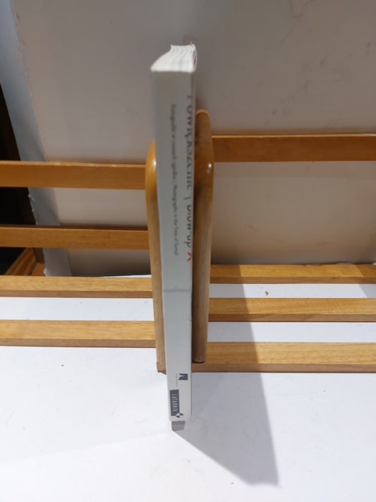 Powiekszenie BlowUp: Photographs in the Time of Tumult; Latarnik (2002)1