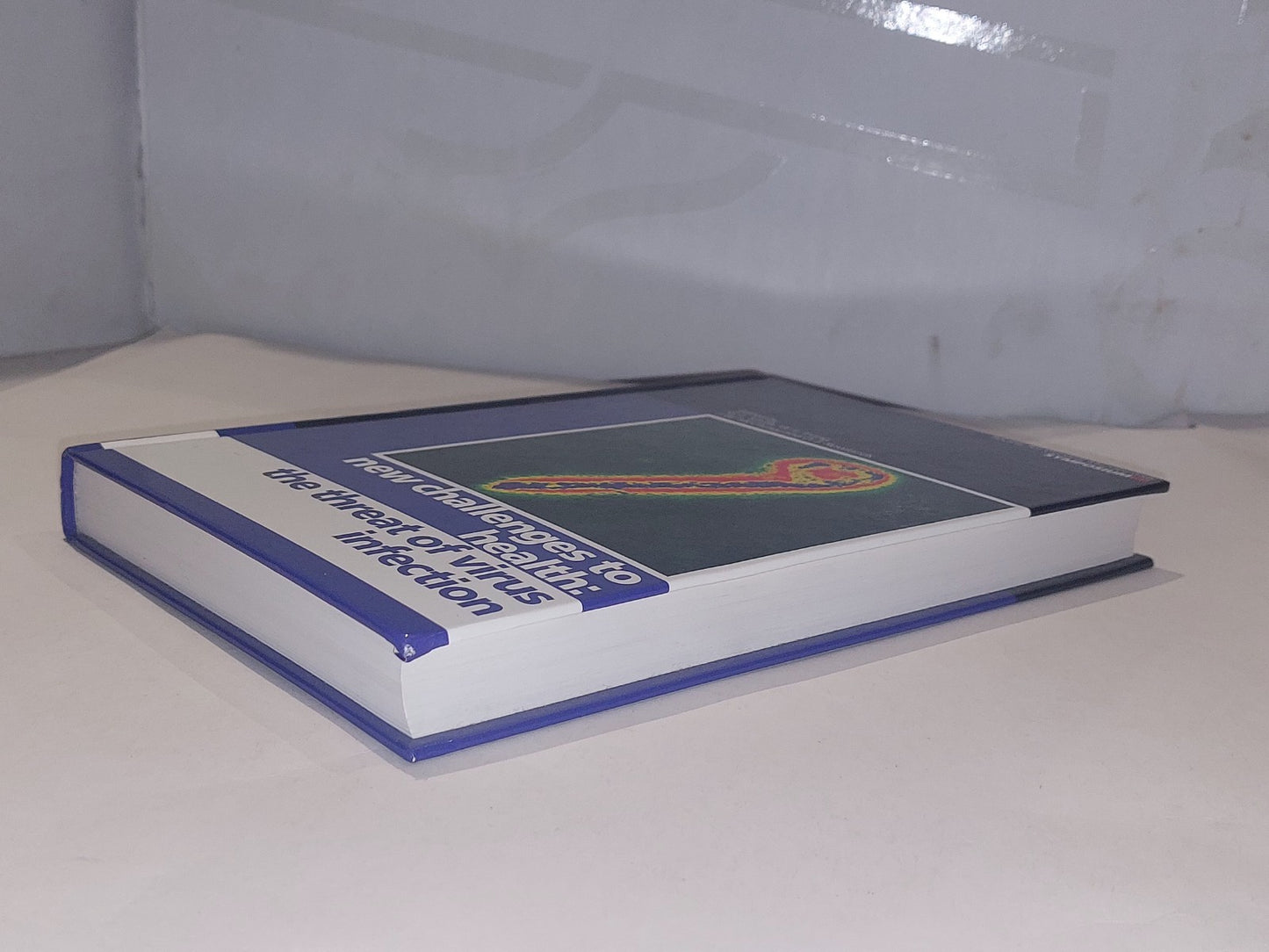 New Challenges to Health : The Threat of Virus Infection Smith Irving Etc Hb4