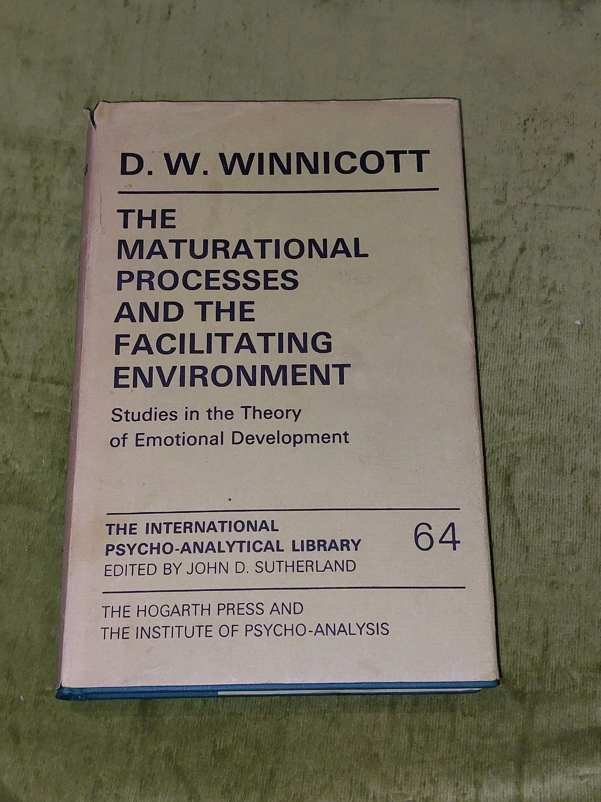 The Maturational Processes & the Facilitating Environment (1972) D. W. Winnicot 0