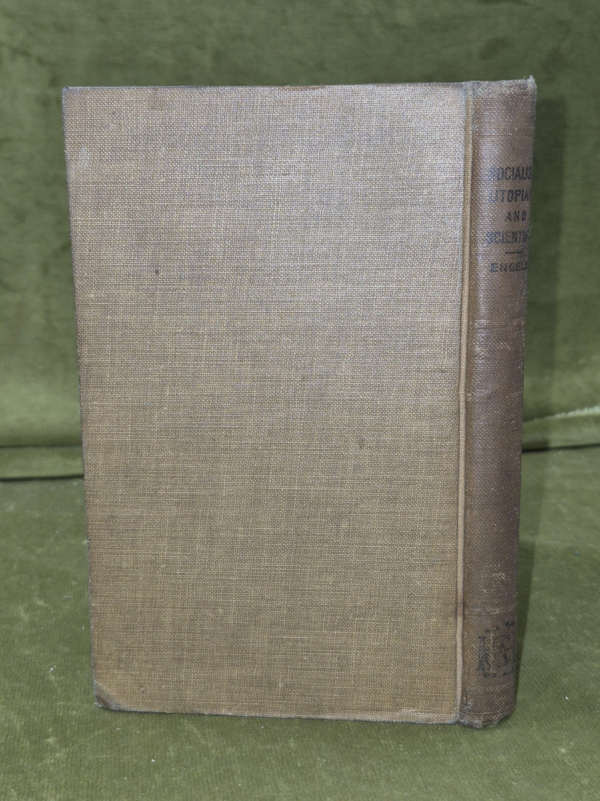 Socialism Utopian And Scientific by Frederick Engels Charles H Kerr Company 19121