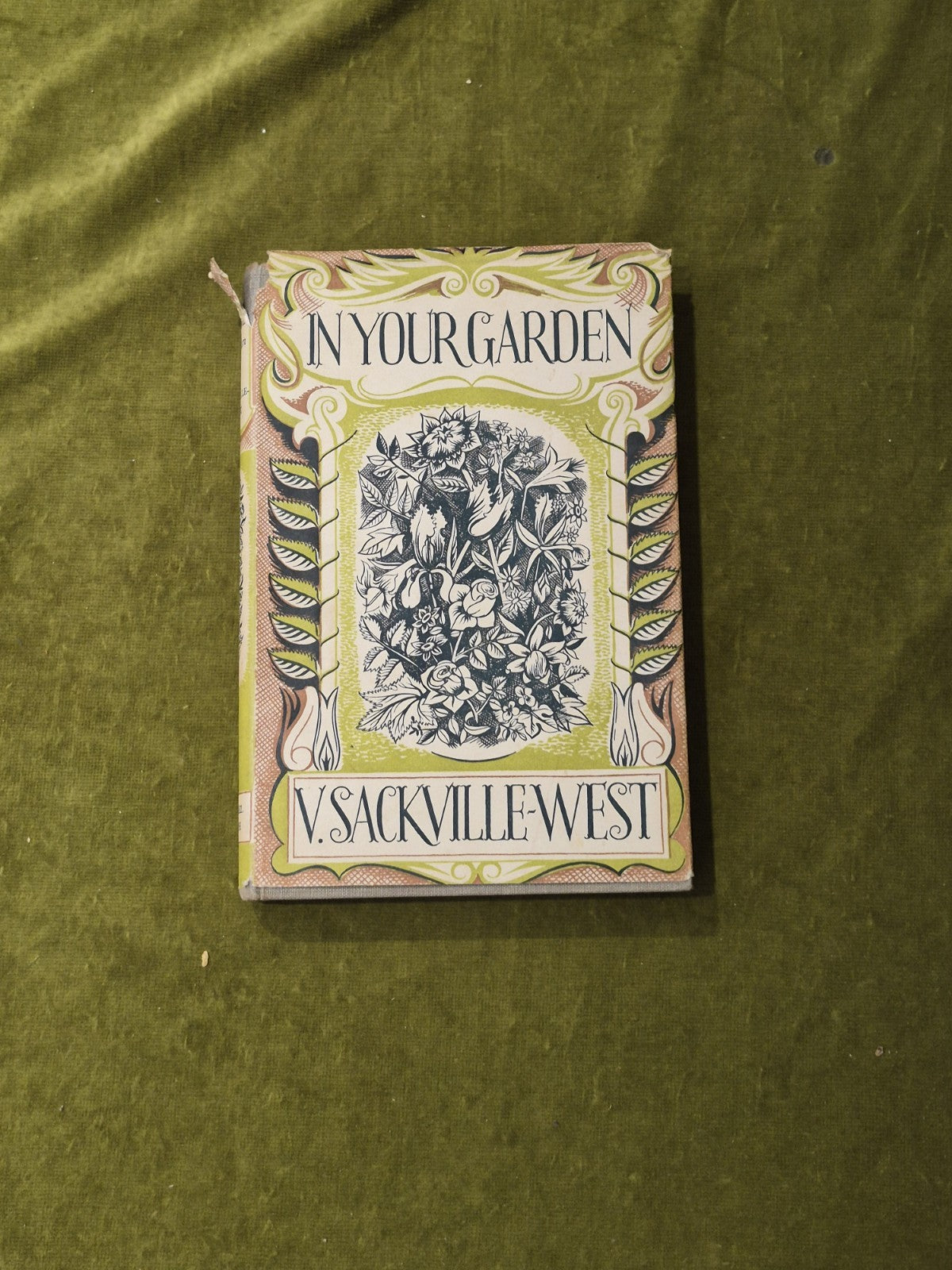 In Your Garden By Vita Sackville-West 1951, 1st/2nd HB DJ0