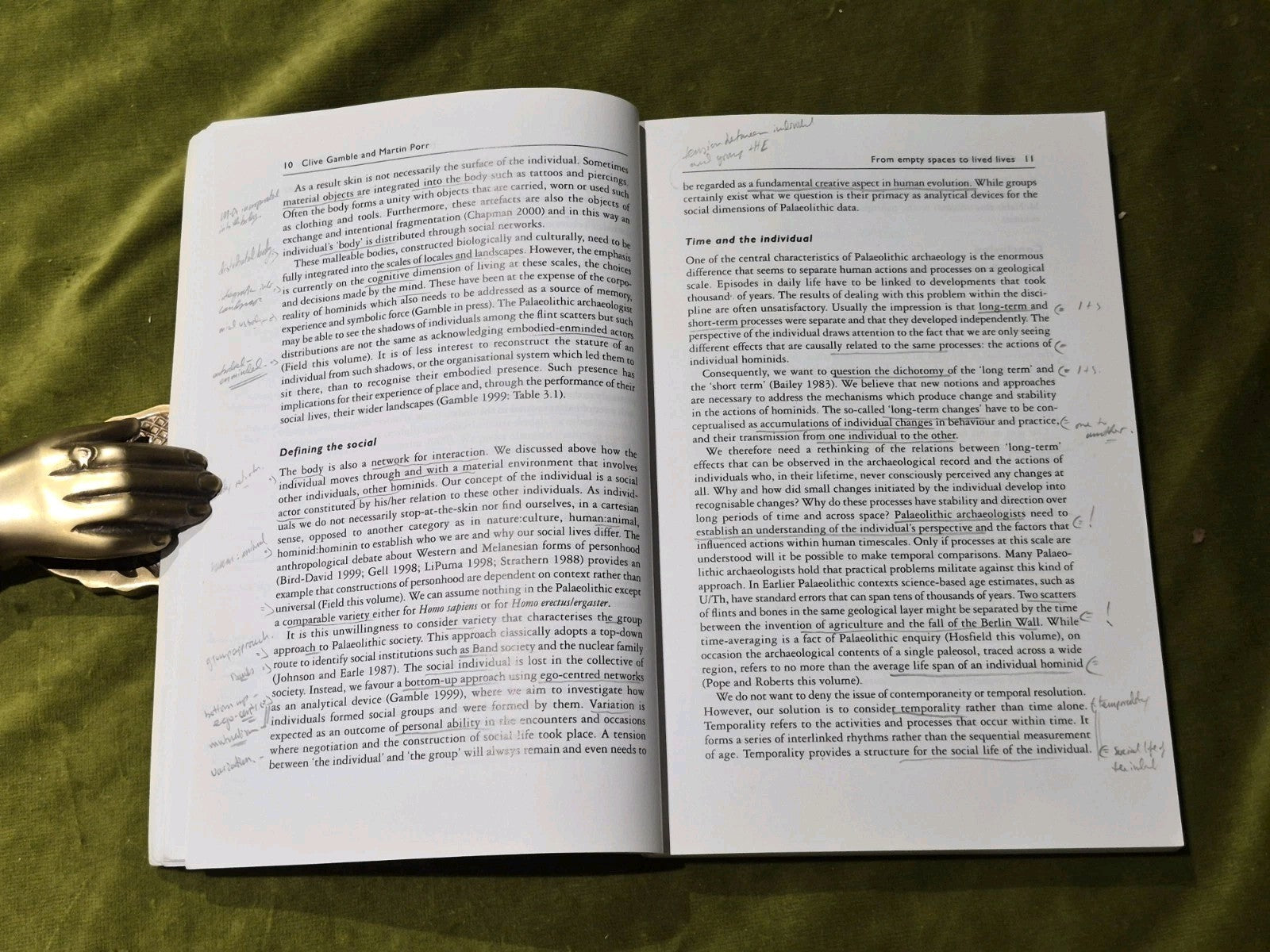 Hominid Individual in Context  Clive Gamble & Martin Porr4