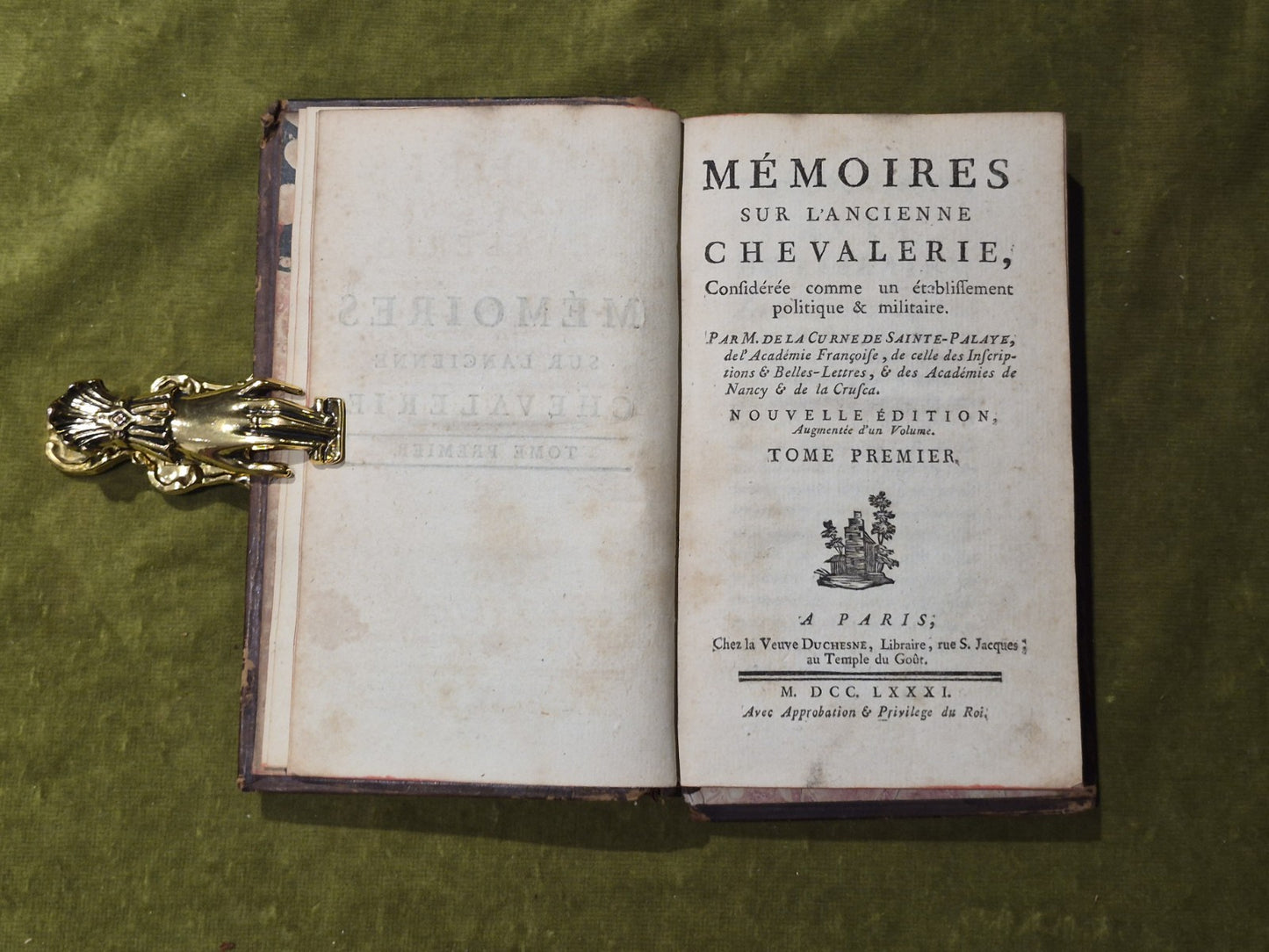 Mémoires sur L'ancienne Chevalerie Politique et Militaire 2 vols Veuve Duchesne5