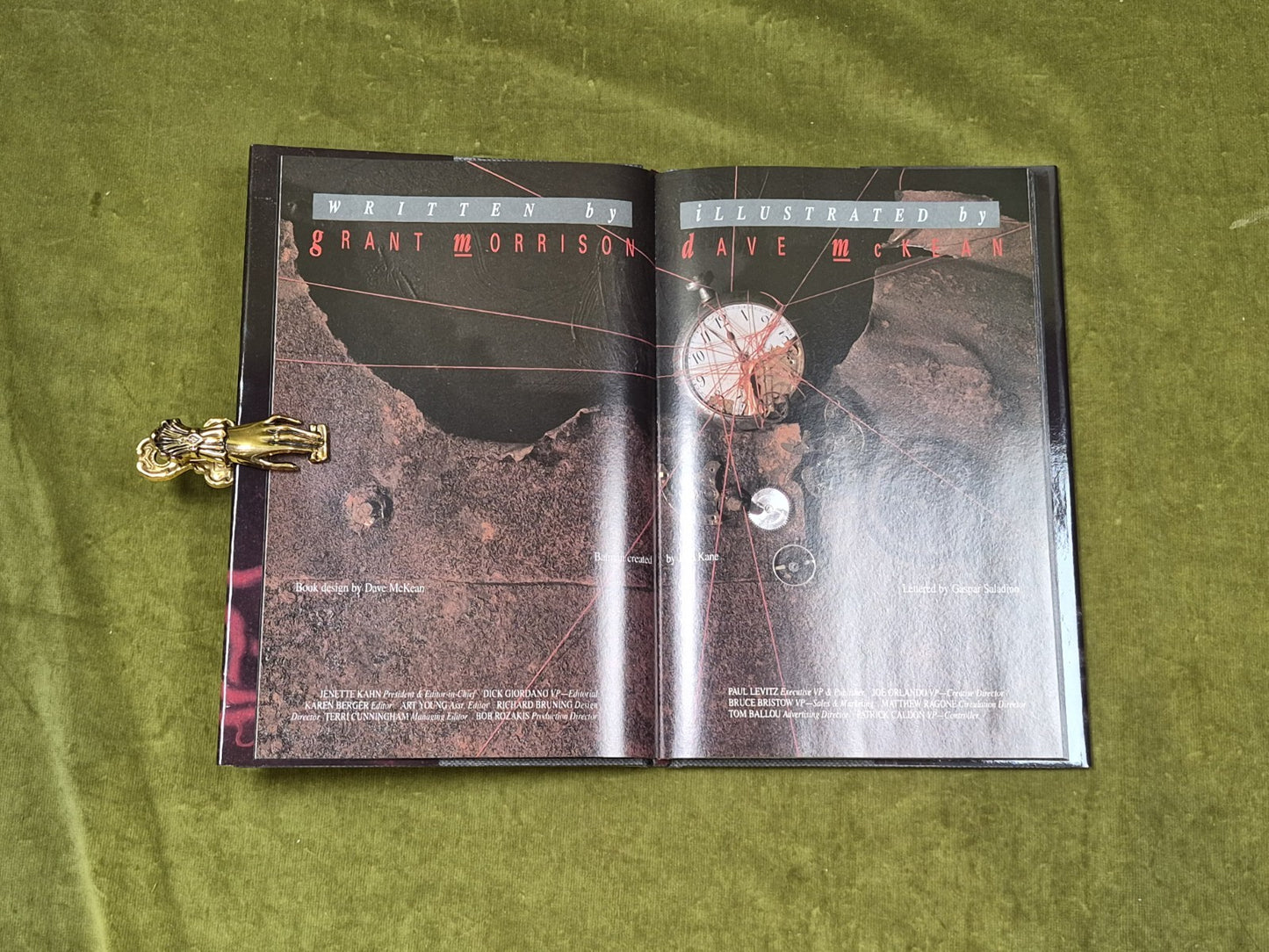 Arkham Asylum 1989 Hardcover Titan 1st Print Hardcover with Dust Jacket4