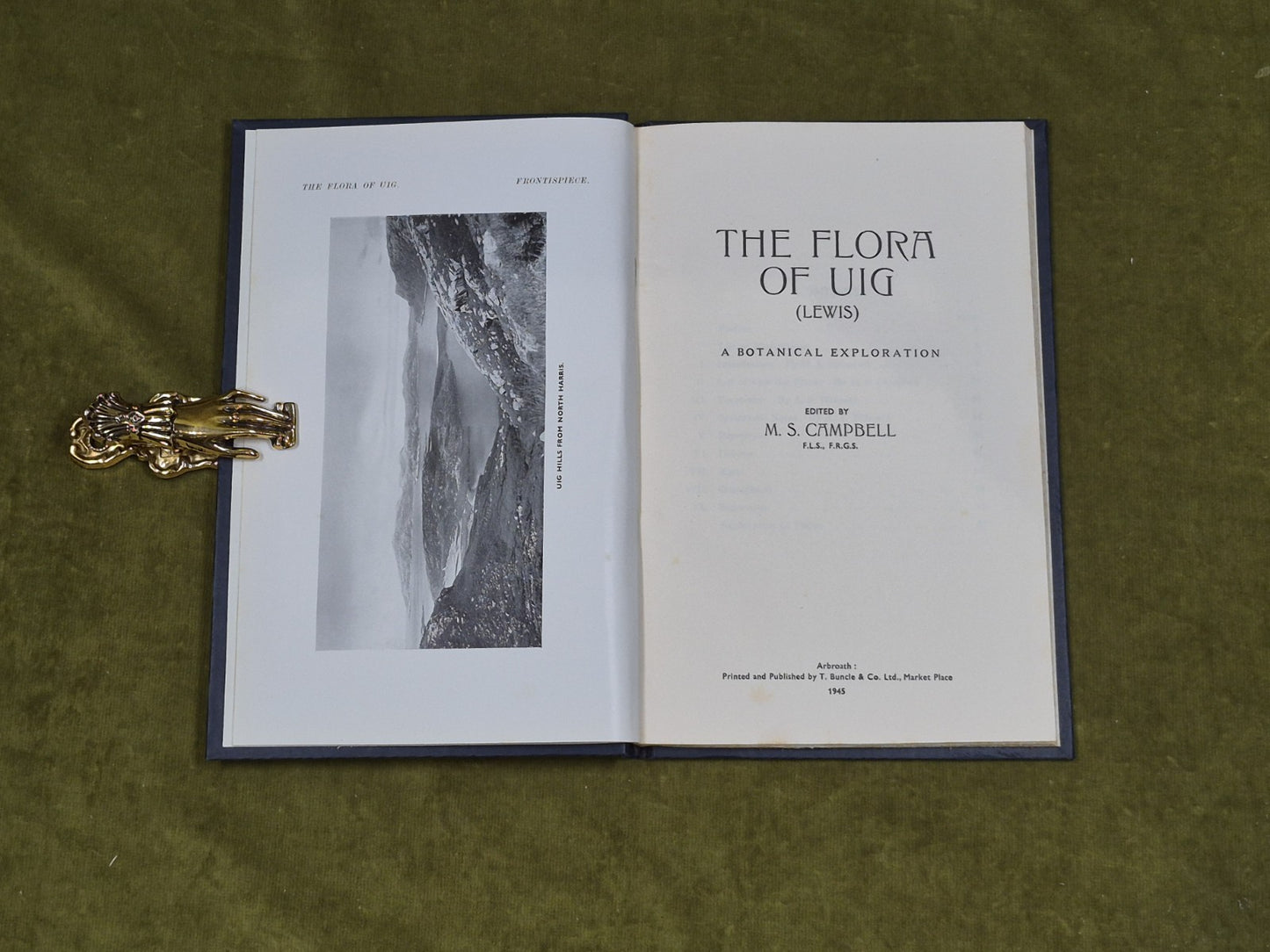 Flora of Uig : a botanical exploration - ed. M S Campbell , T Buncle & Co 19454
