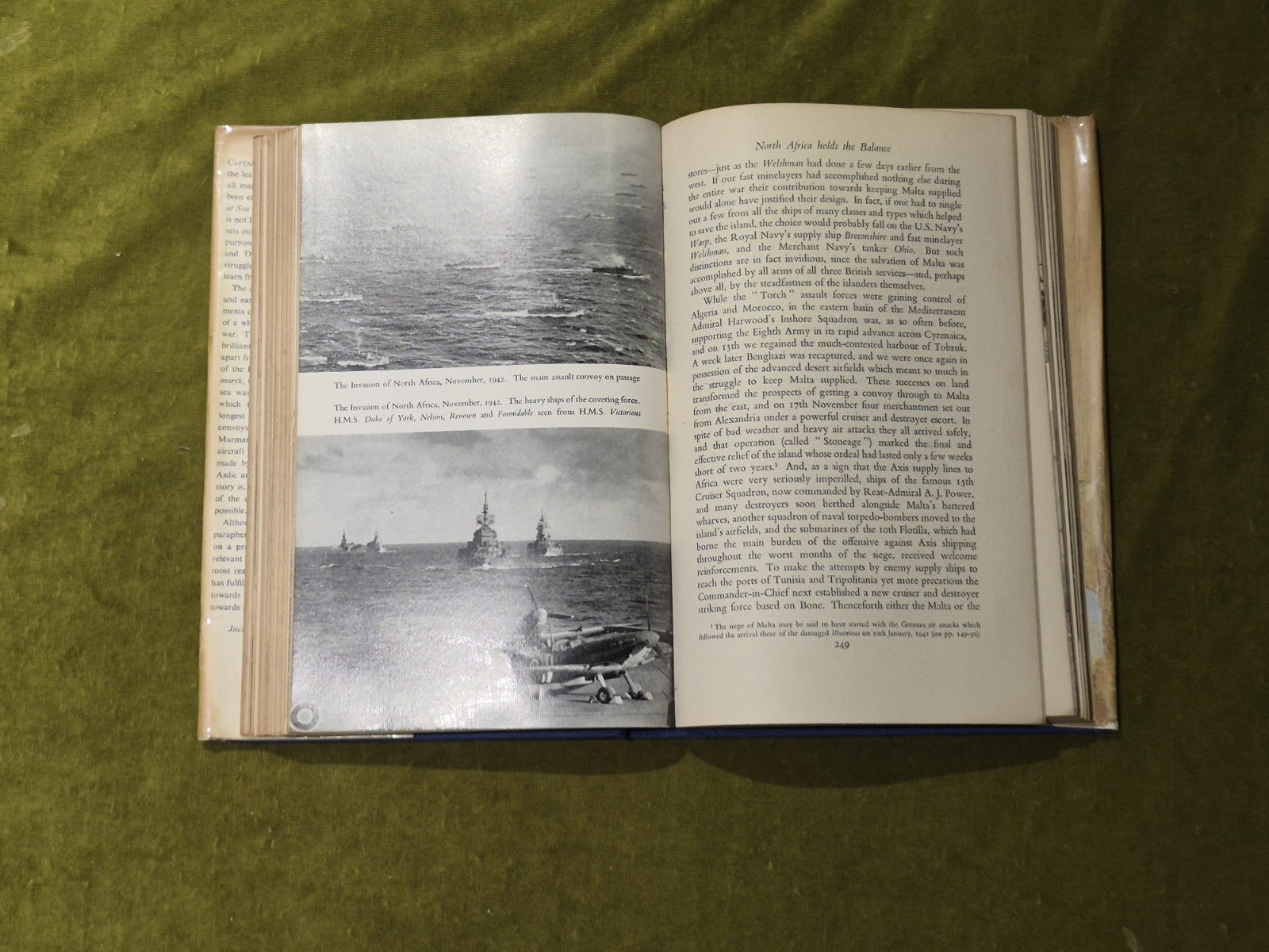 The Navy at War 1939-1945 - Captain S. W. Roskill , Collins6