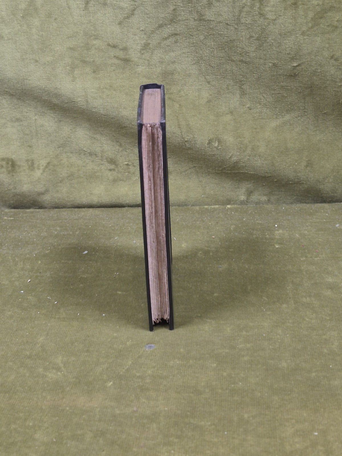 Imitation of Buddha - Ernest M Bowden , Methuen 1905 mini 5th Edition HB4