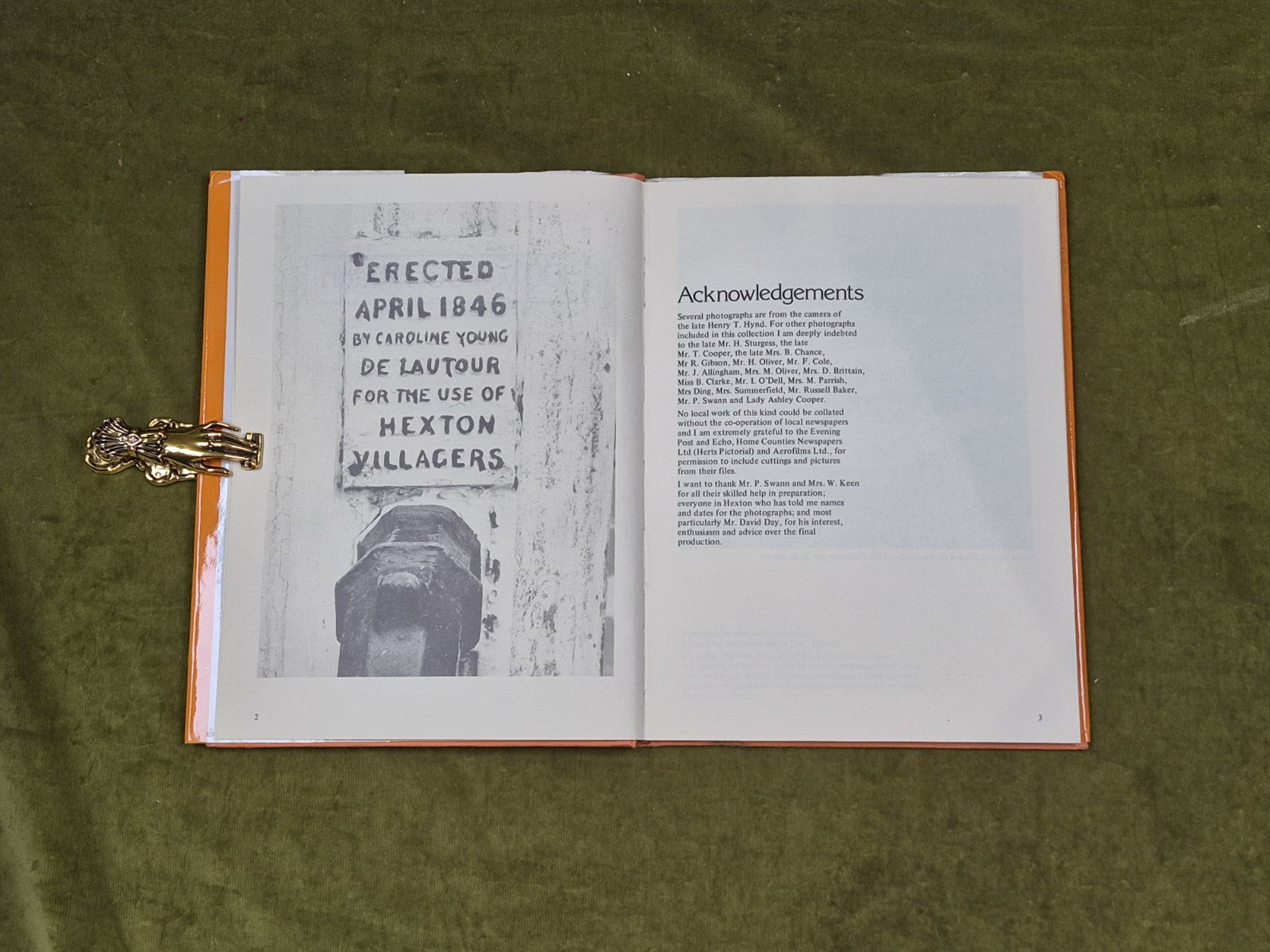 100 Years of Hexton SIGNED by Anne Ashley Cooper 1982 1st HB DJ5