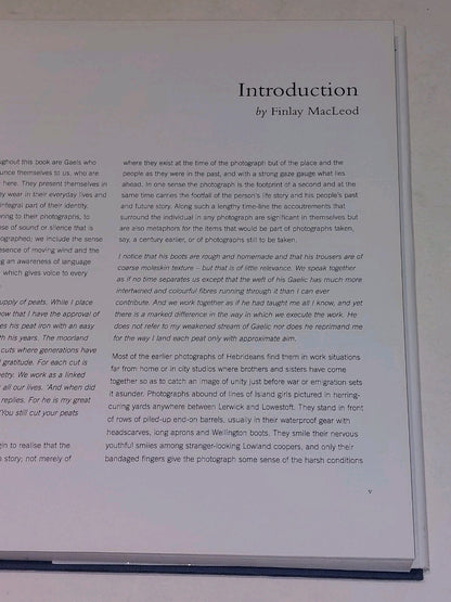 The Hebrideans Gus Wylie Photographs 1974  2004 (2005) [Birlinn] Hb Book5