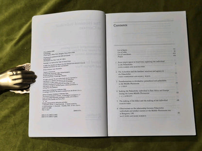 Hominid Individual in Context  Clive Gamble & Martin Porr3
