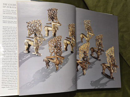 The Golden Deer of Eurasia  (2000) Joan Aruz & Ann Farkas Hardback Dustjacket5