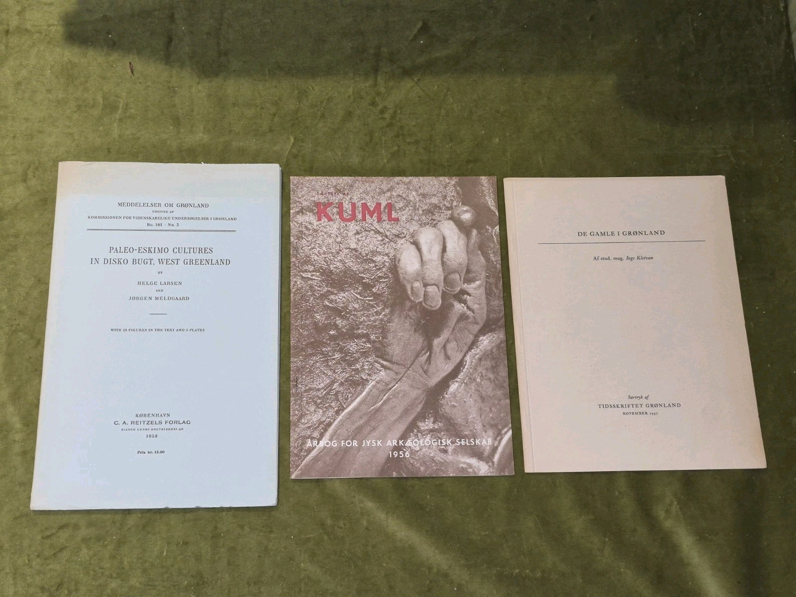Kuml, Paleo-Eskimo Cultures in Disko Bugt, De Gamle I Gronland (1957)0