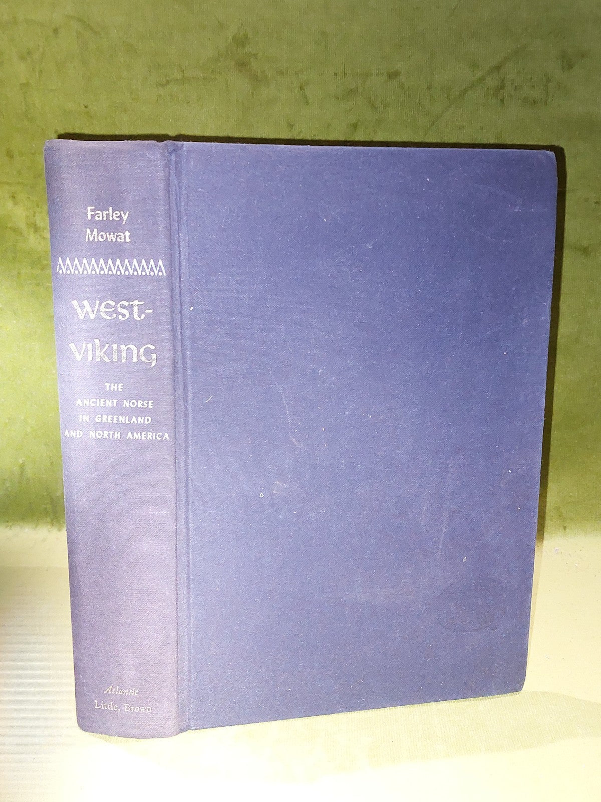Westviking: The ancient Norse in Greenland and North America. Mowat, Farley 1st0