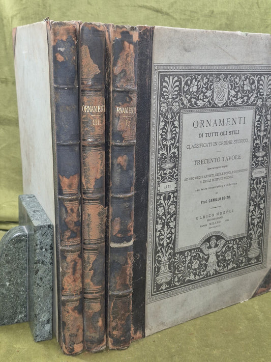 Ornamenti di tutti gli stili classificati in ordine storico 1881 Hoepli Boito1