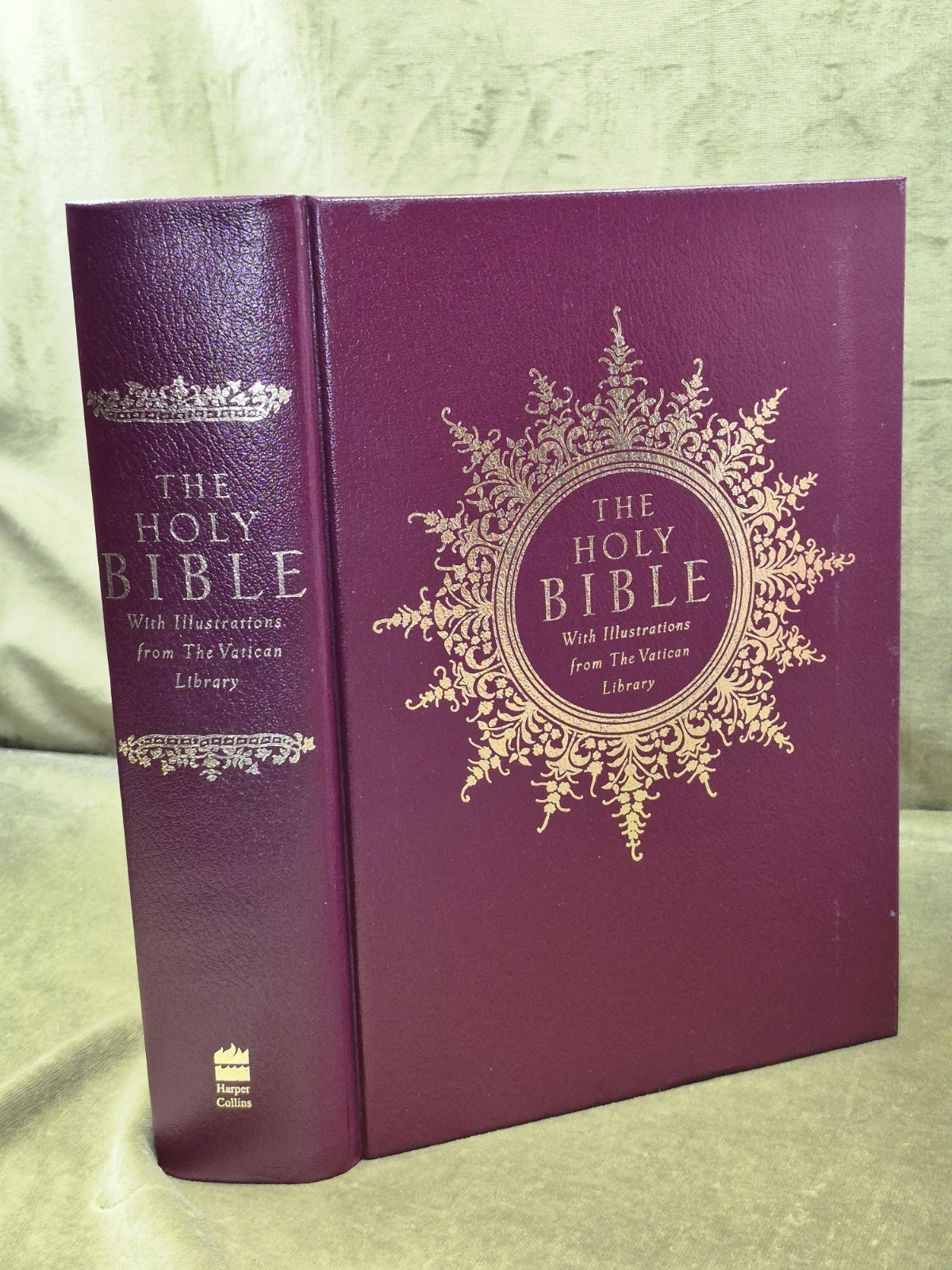 Holy Bible With Illustrations From The Vatican Library, 1995 HC First Edition4