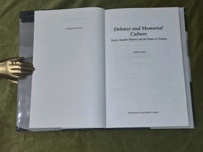 Deleuze and Memorial Culture  Adrian Parr  Hardcover 20083