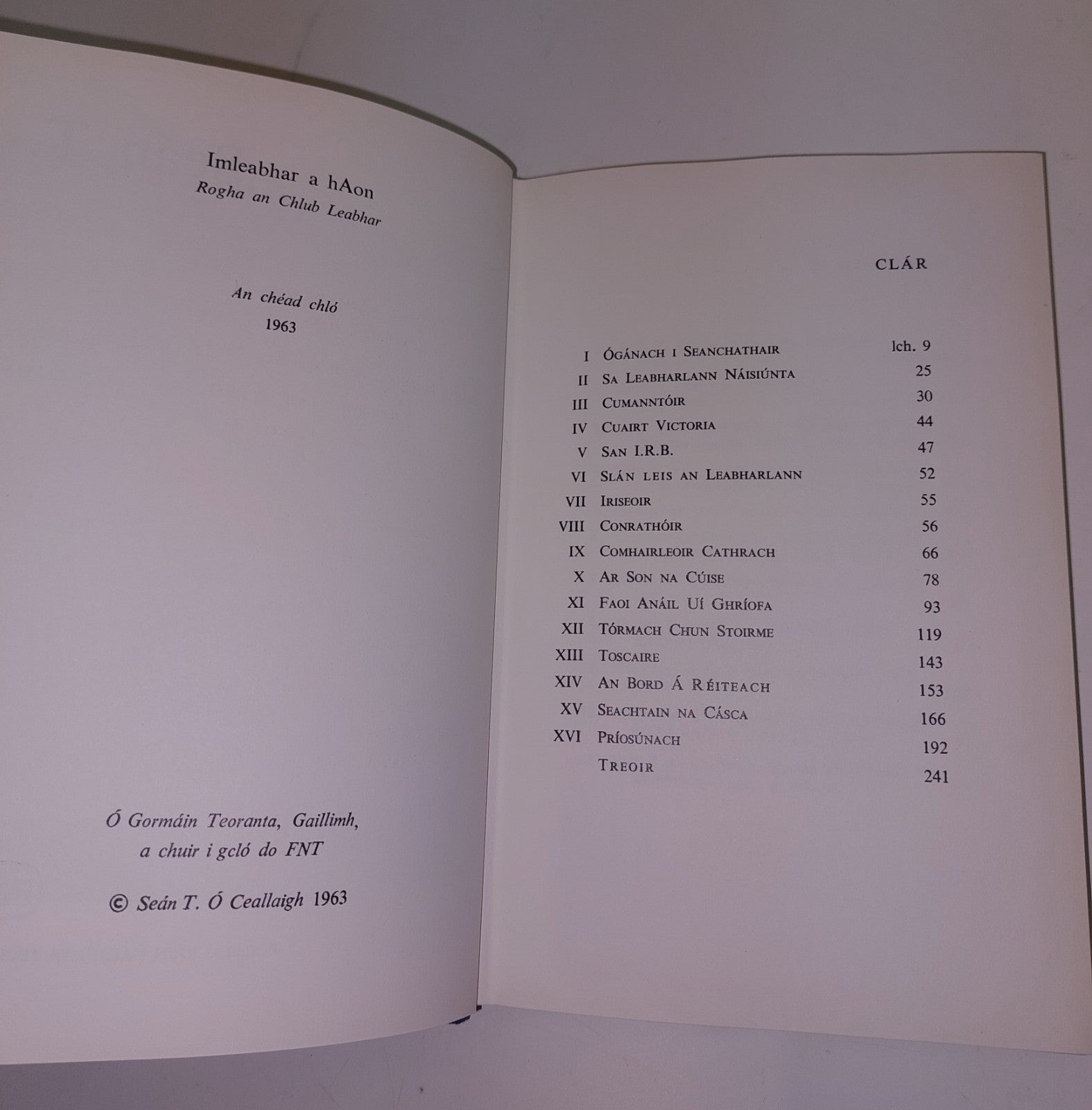 Seán T. Scéal a bheatha á insint ag Seán T. 1st Ed, HB DJ Ó Conluain, Proinsias6