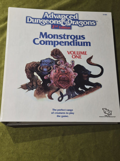Monstrous Compendium Volumes 1 & 3- AD&D 2nd 1989 - Dungeons and Dragons0