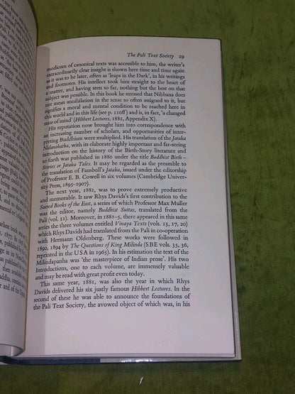 Buddhism in Britain By Ian Oliver (1979) [Rider] Hardback Book5