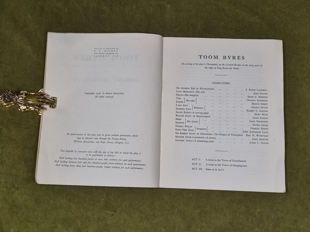 Toom Byres A comedy of the Scottish border in 3 acts - Robert McLellan PB 19364