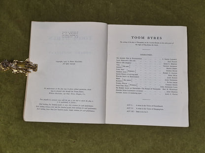 Toom Byres A comedy of the Scottish border in 3 acts - Robert McLellan PB 19364