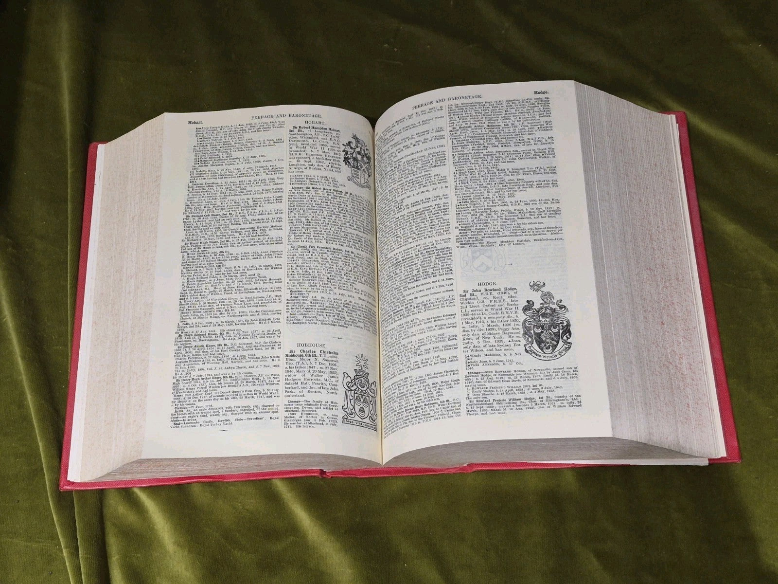 Burke's Peerage, Baronetage and Knightage 102nd edition 19546