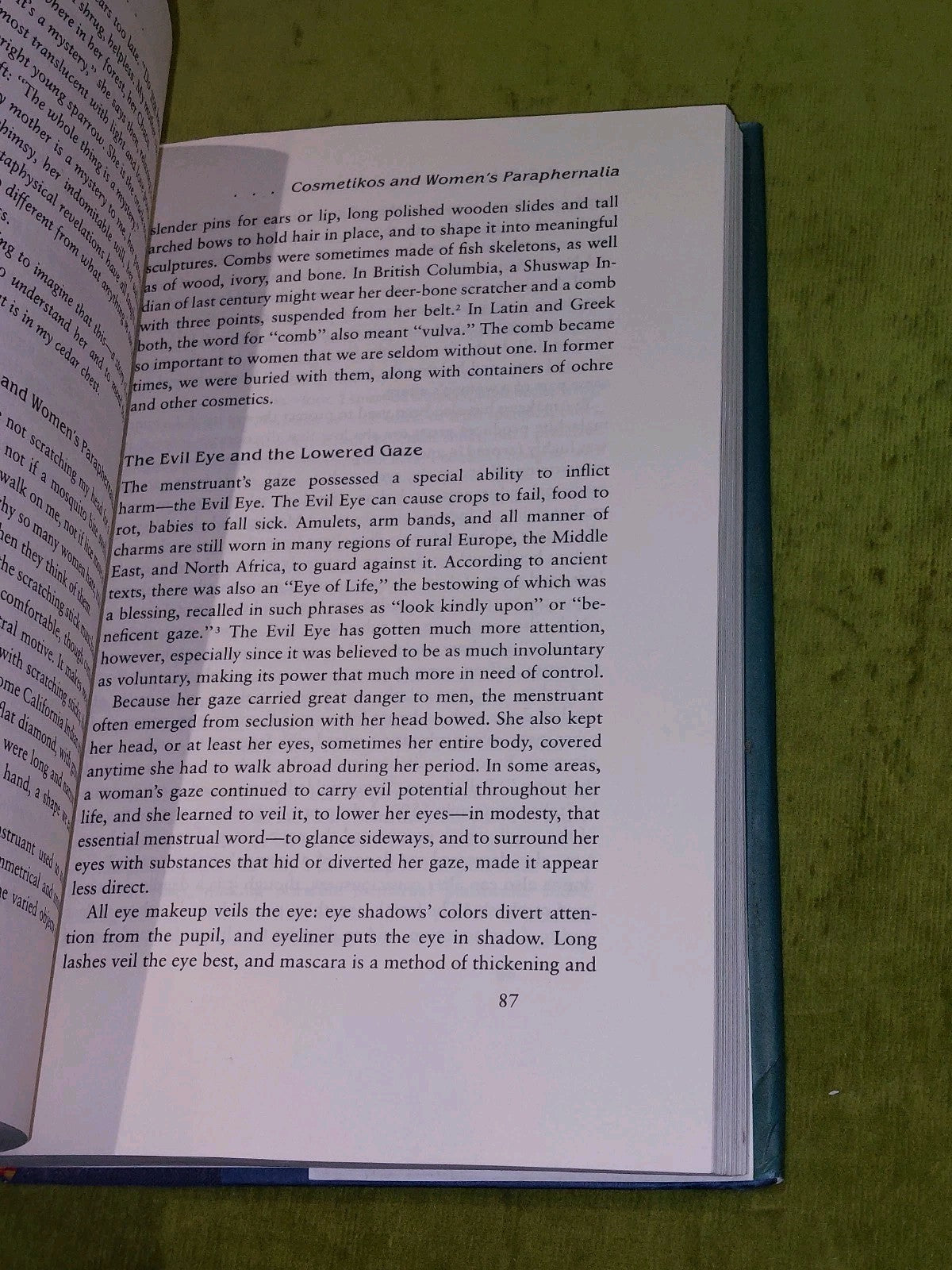 Blood, Bread, and Roses: How Menstruation Created the World Judy Grahn HB (1993)4