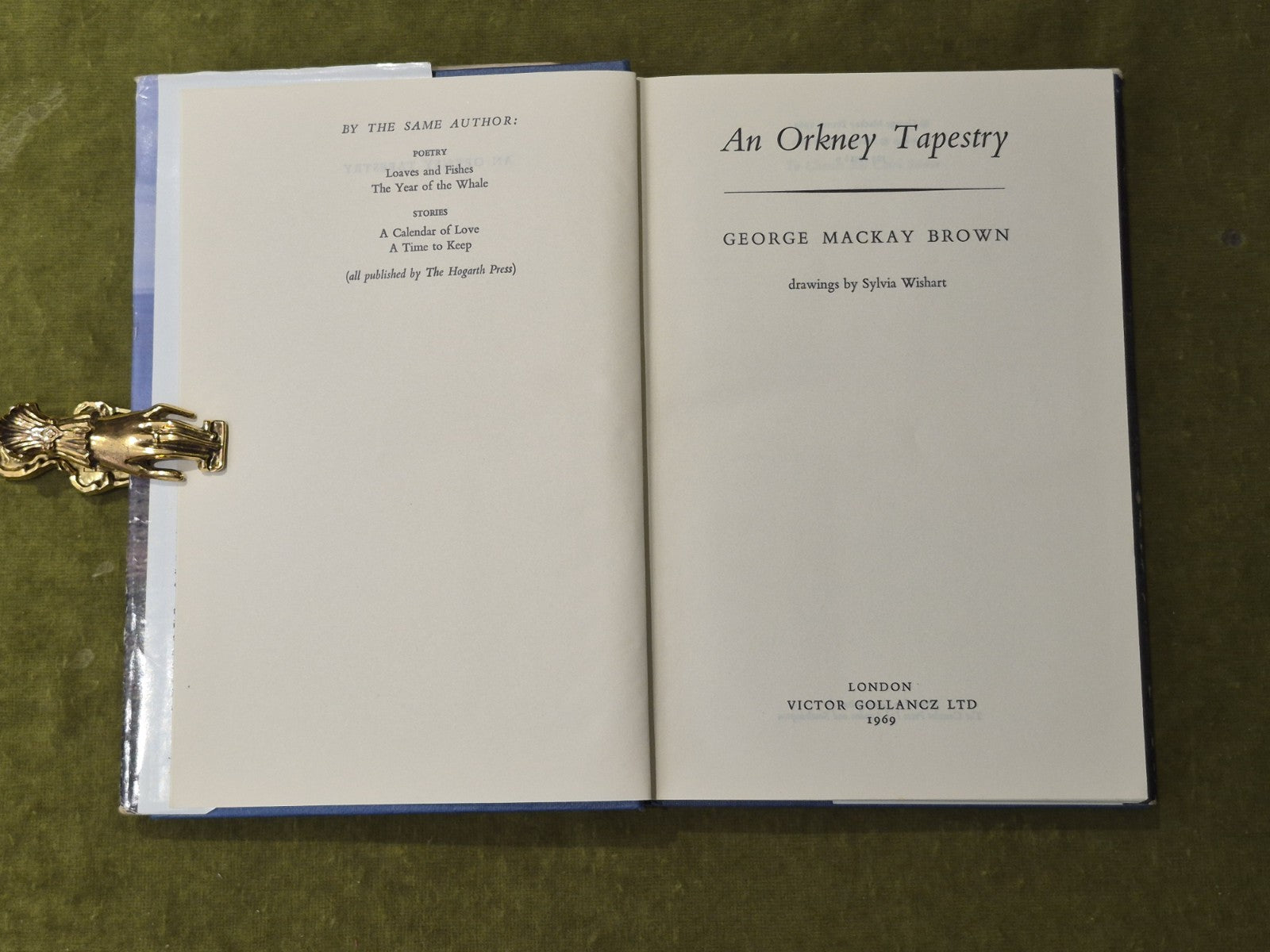 An Orkney Tapestry - George Mackay Brown - Victor Gollancz - 1969 HB DJ4