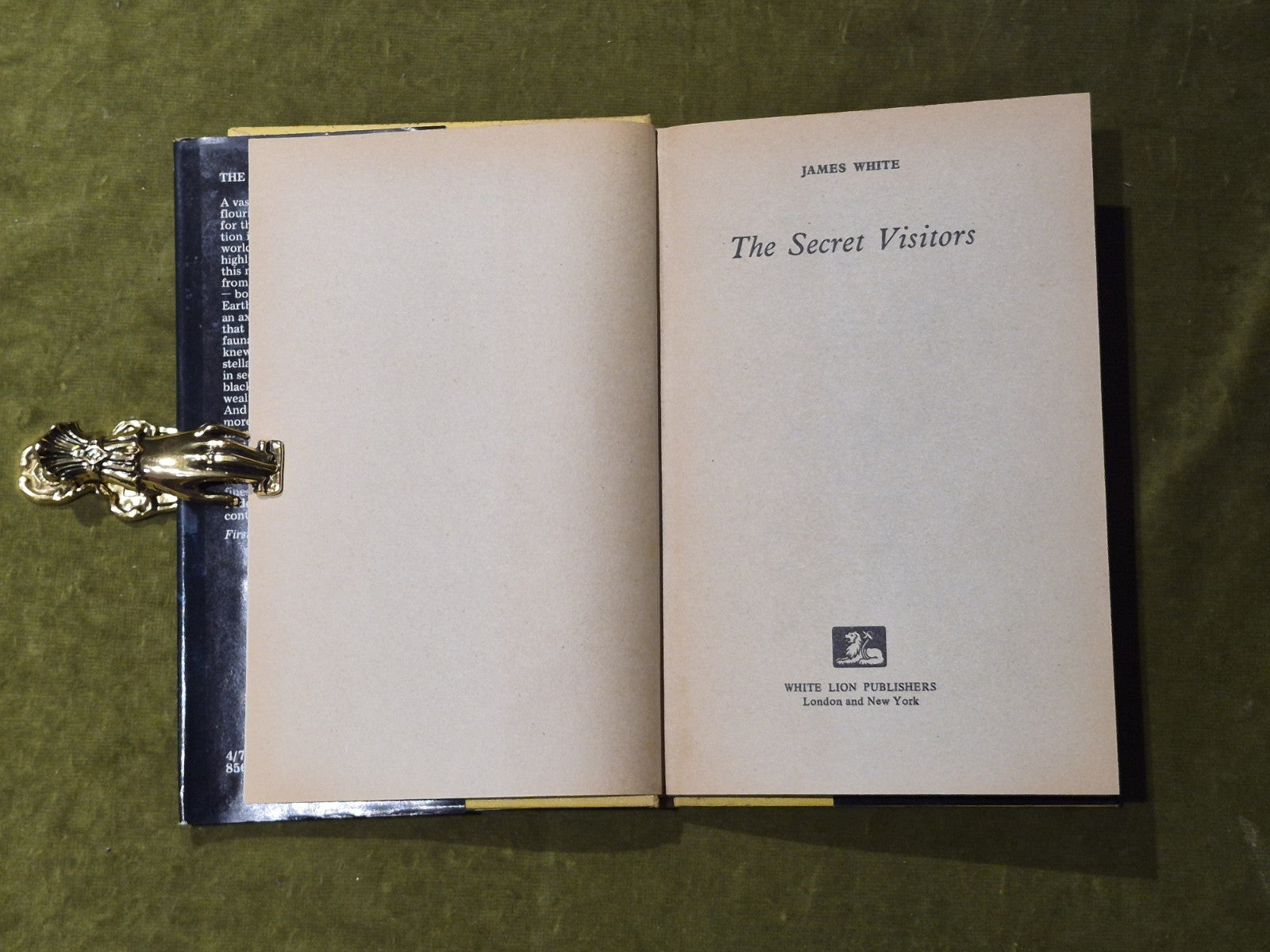 The Secret Visitors - James White -  1974 White Lion Scarce 1st UK Edition HB DJ4