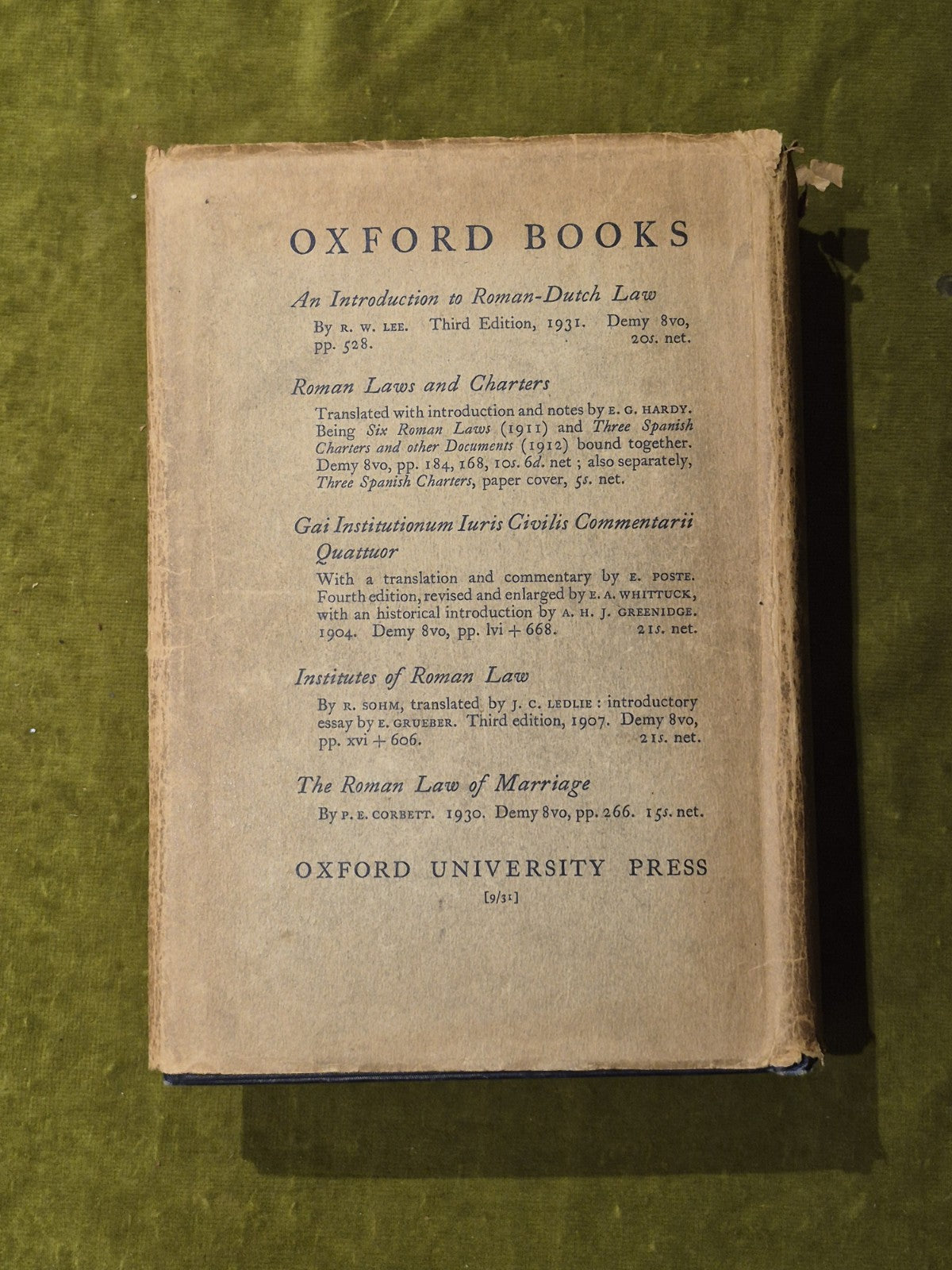 Imperatoris Iustiniani Institutionum - J B Moyle - Oxford, 5th ed 19312