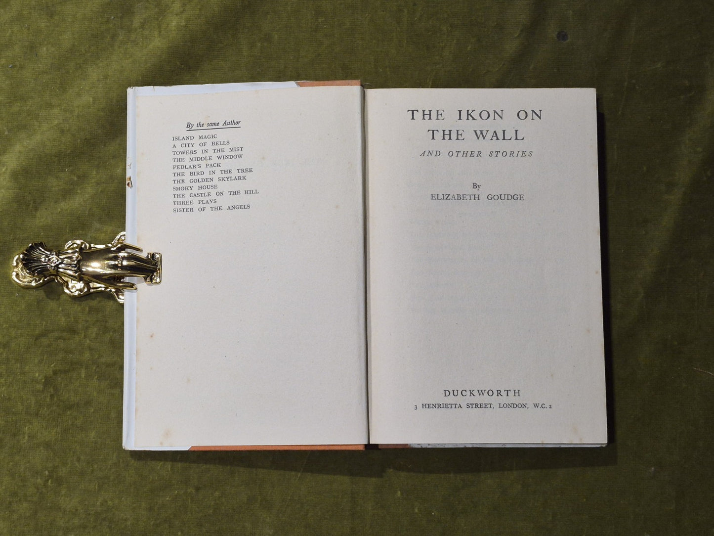 The Ikon on the Wall and Other Stories - Elizabeth Goudge, 1943 1st/2nd HB DJ5