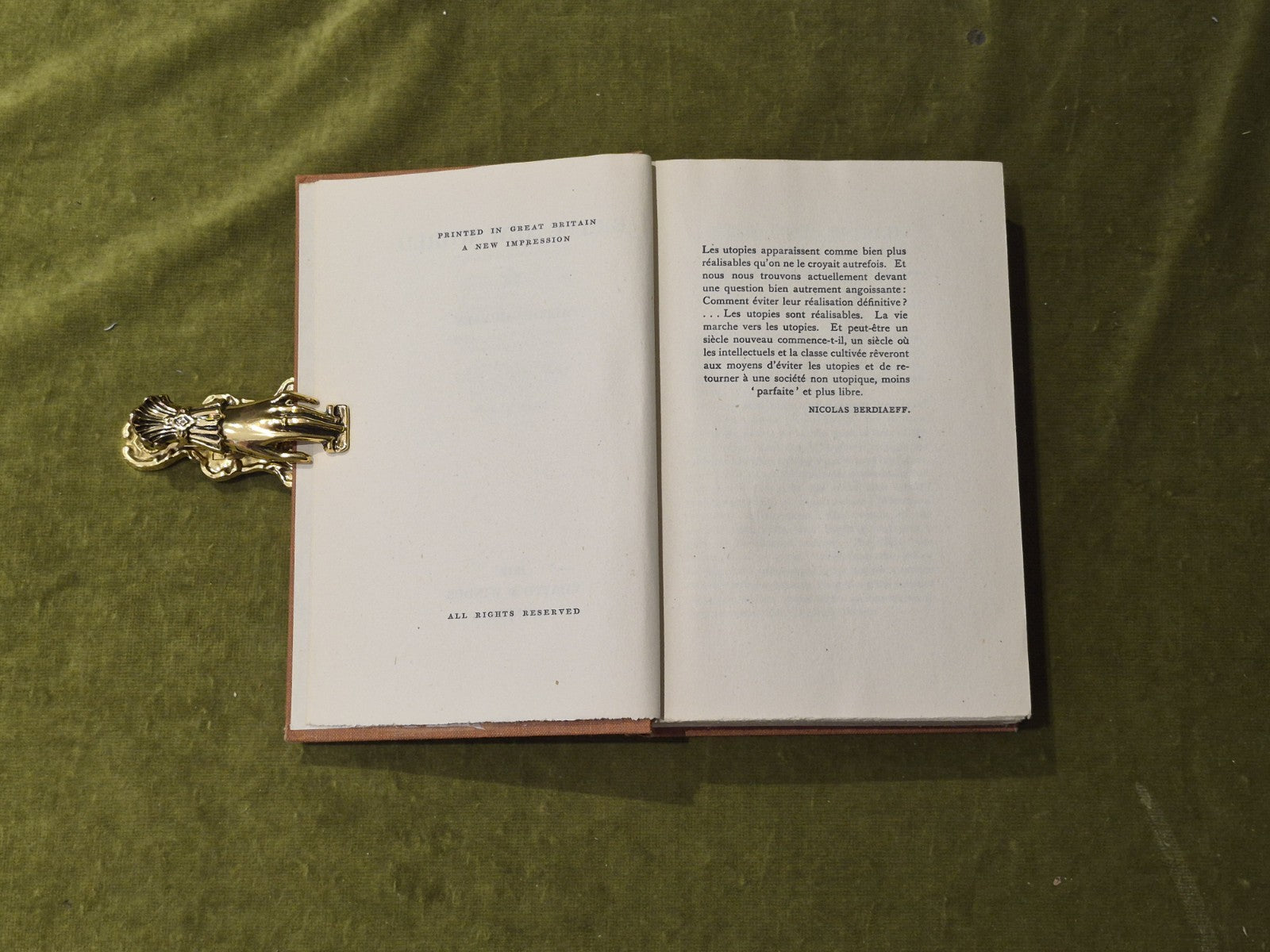 Brave New World - Aldous Huxley , Chatto & Windus 1942 HB5