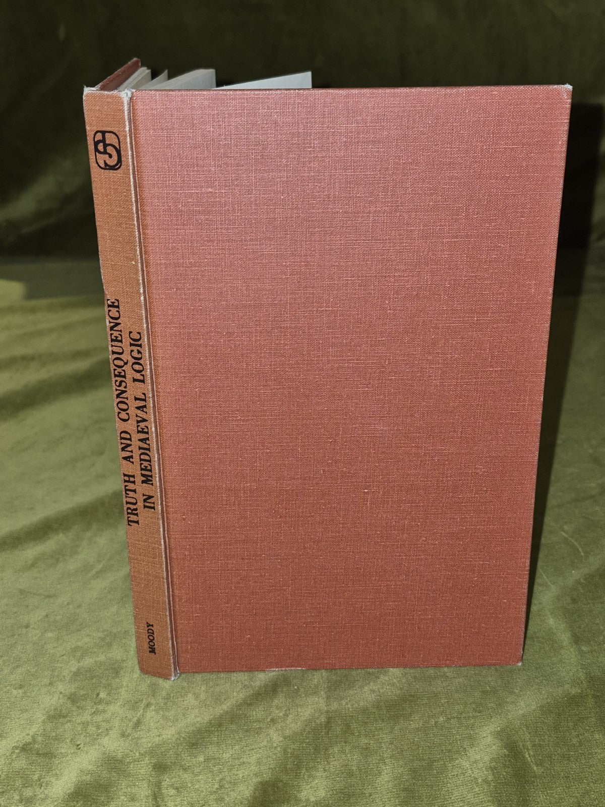 Truth and Consequence in Medieval Logic - Ernest A. Moody - 19760