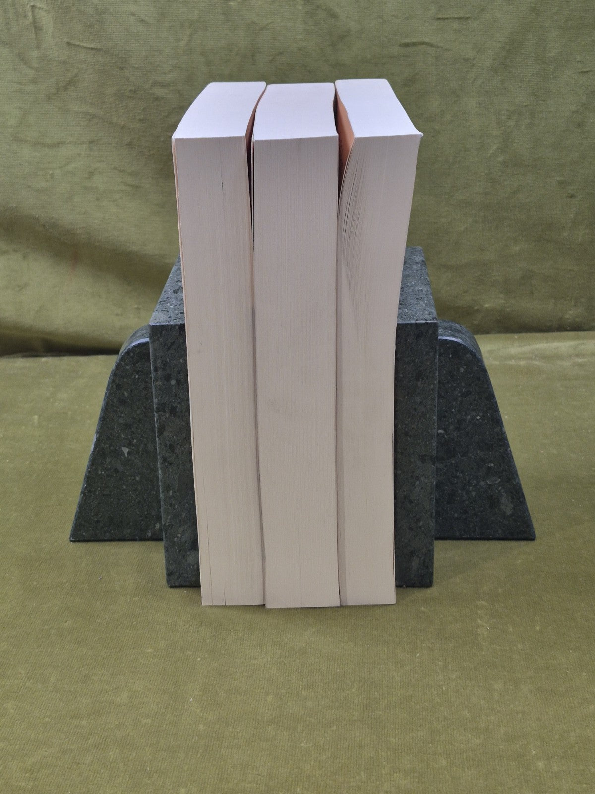 THE VENTURE OF ISLAM - Marshall G S Hodgson - Uni of Chicago 1977 - 3 vols PB5