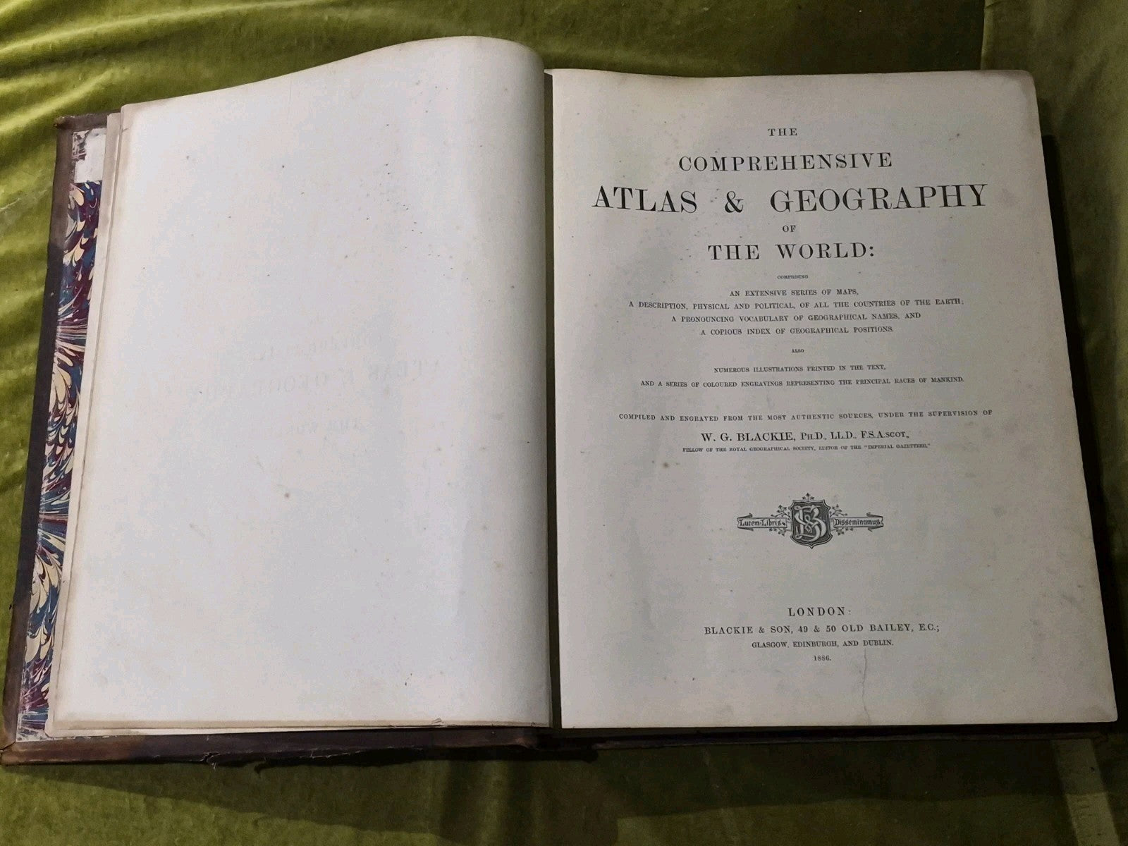 The Comprehensive Atlas And Geography of The World - Blackie & Son 18865