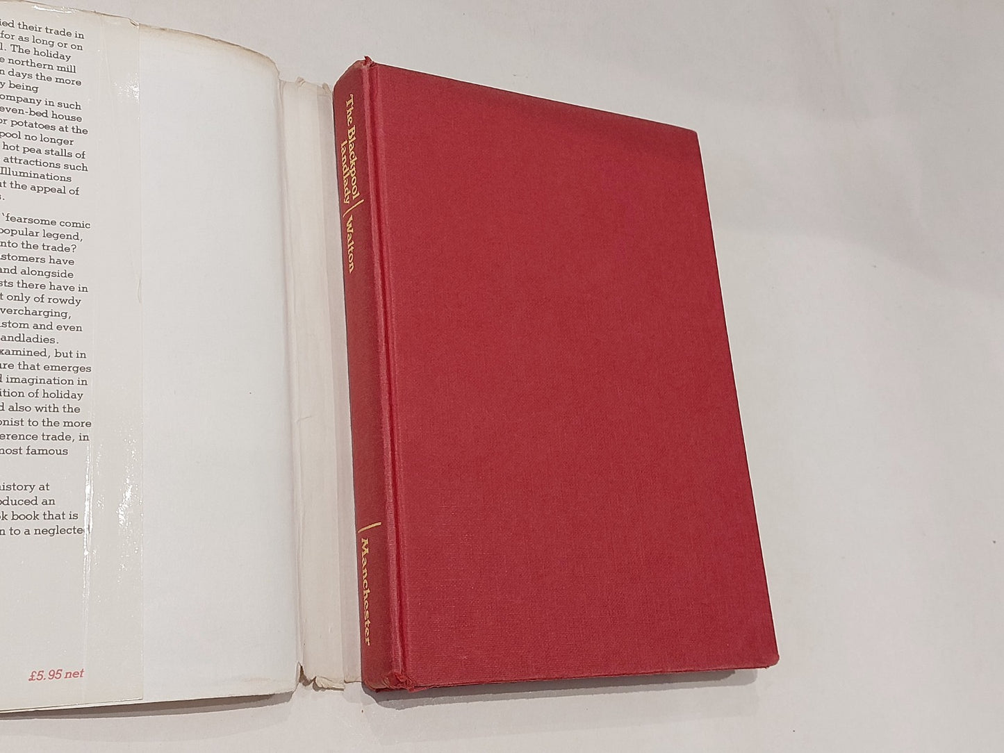 Blackpool Landlady: A Social History By John Walton, SIGNED (1978) Hb Book 3