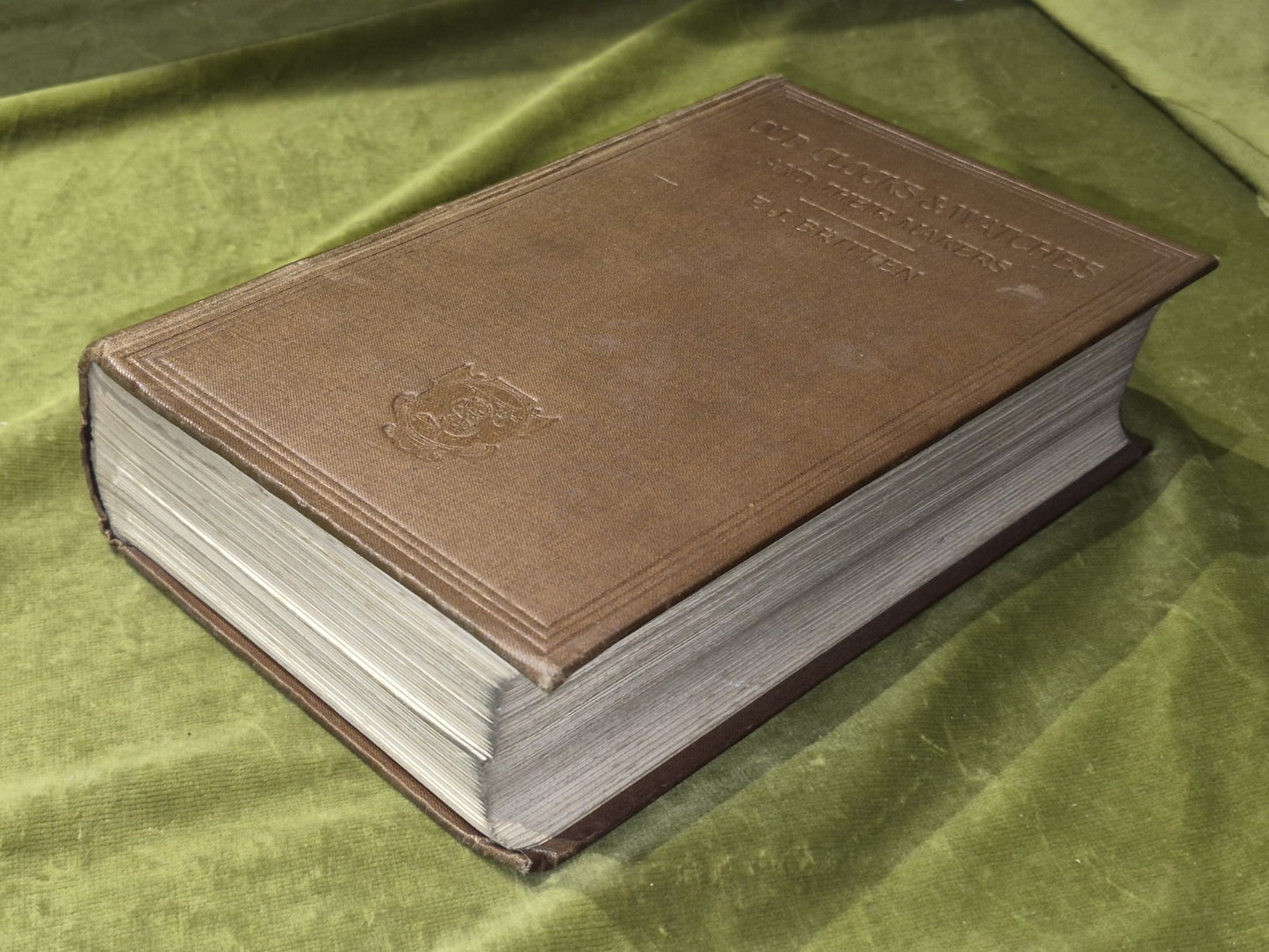 Old Clocks & Watches and Their Makers (1922) Britten3