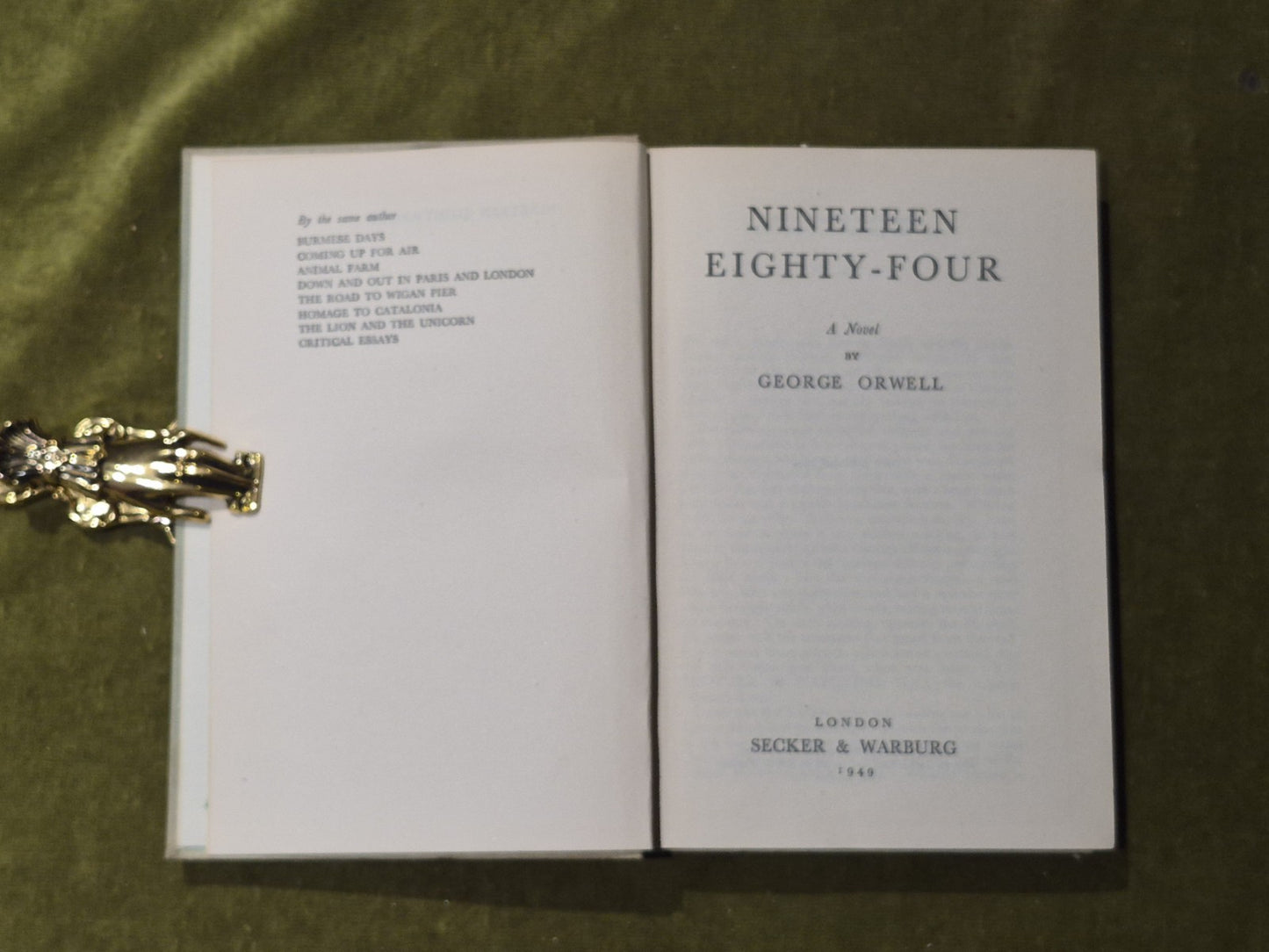 Nineteen Eighty-Four George Orwell , Secker & Warburg London 1st 1949 HB4