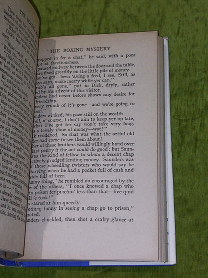 The Boxing Mystery by Gregory Wilson [Modern Publishing] HB/DJ Rare Crime Book10