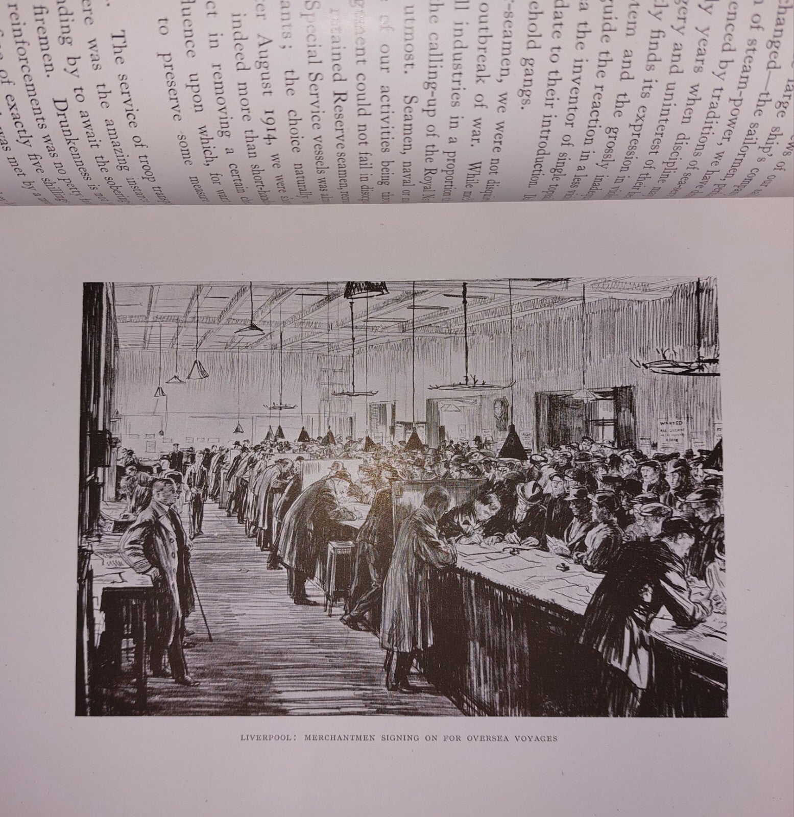 "MERCHANTMEN-AT-ARMS: THE BRITISH MERCHANTS' SERVICE IN THE WAR - Bone, David W"17
