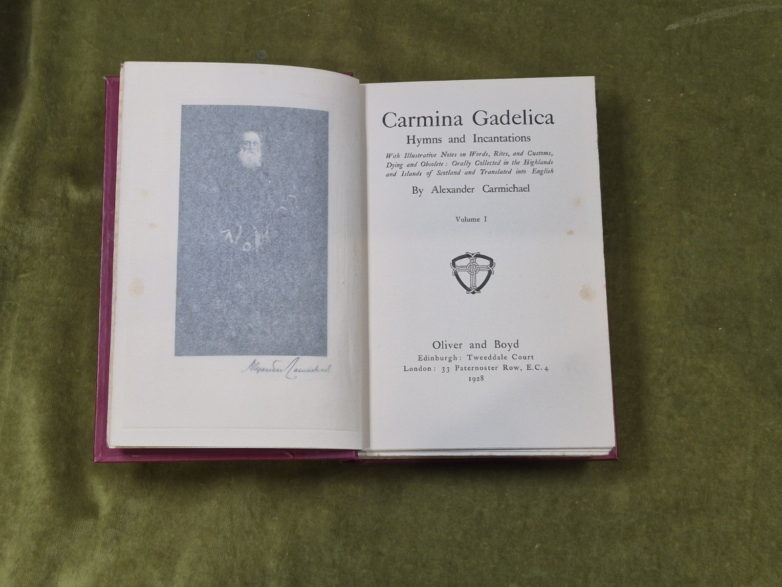 Carmina Gadelica Ortha Nan Gaidheal Vols 1-4  Alexander Carmichael Oliver & Boyd4
