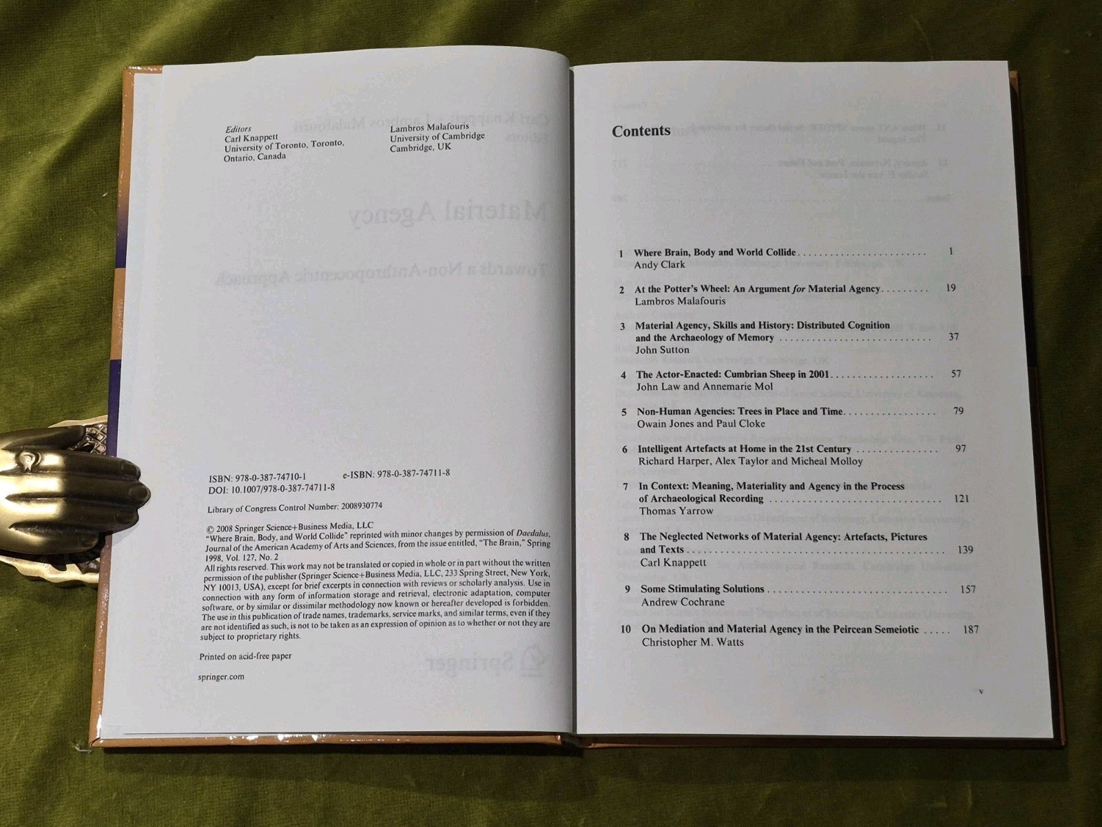 Material Agency: Towards a NonAnthropocentric Approach5