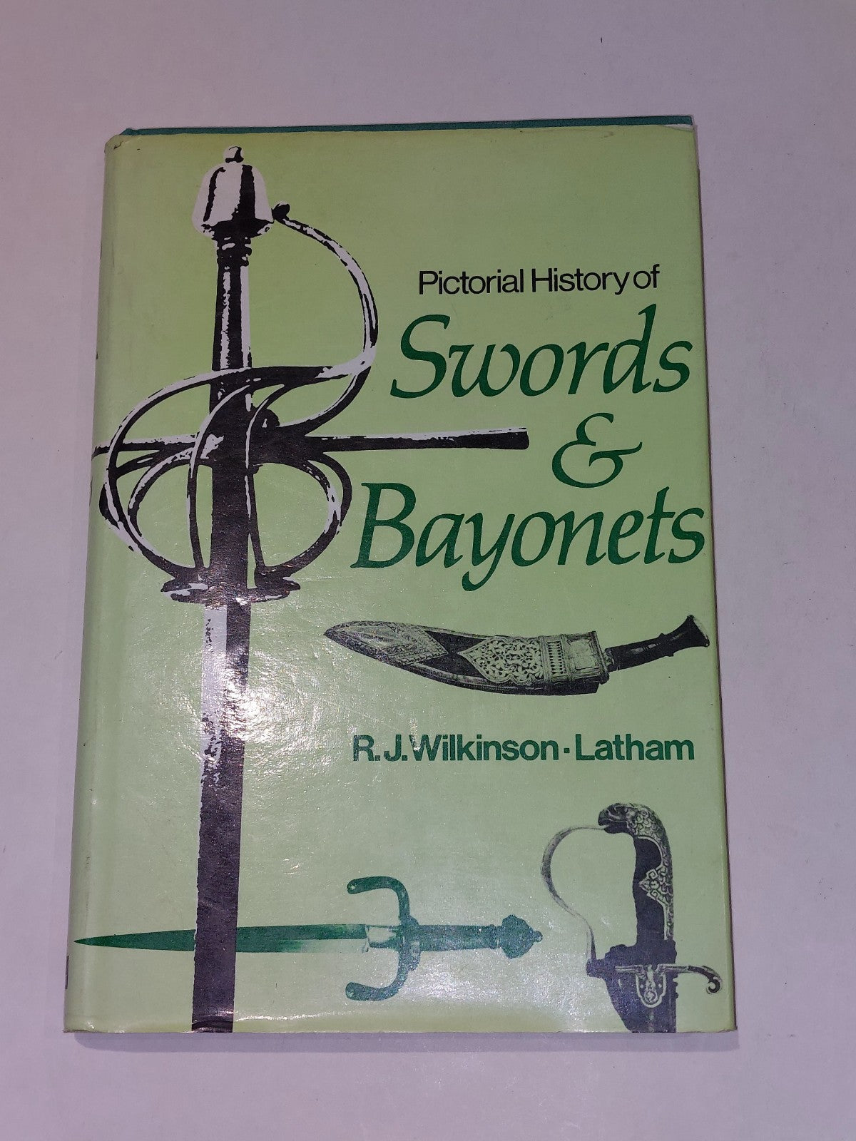 Pictorial History of Swords & Bayonets By Wilkinson-Latham (1973) Hb Book0