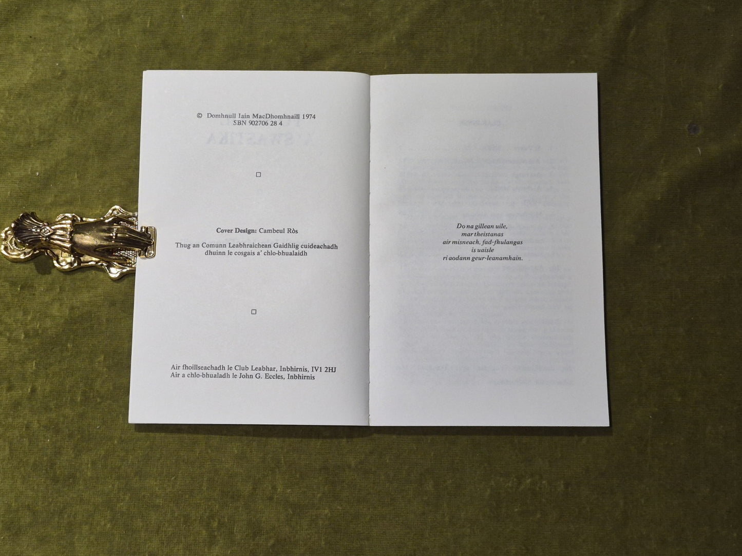 Fo Sgail A' Swastika - Domhnull Iain MacDomhnaill , Club Leabhar 1974 PB5